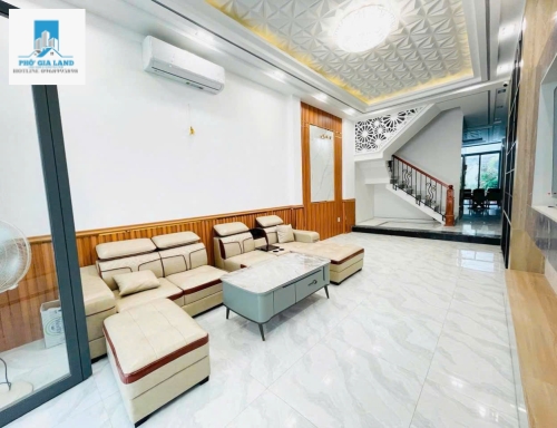 BÁN NHÀ MT KINH DOANH, LÝ PHỤC MAN, P. BÌNH THUẬN, QUẬN 7 .