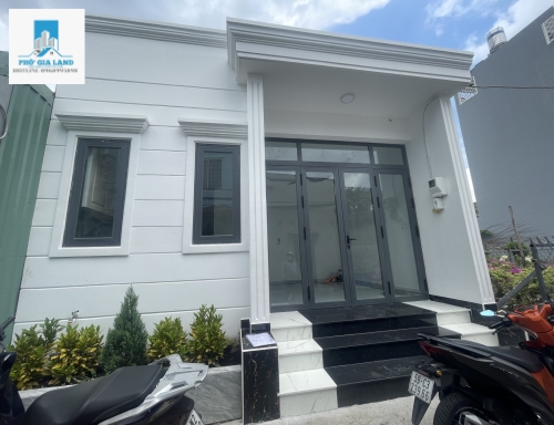 BÁN NHÀ HUỲNH TẤN PHÁT PHÚ MỸ QUẬN 