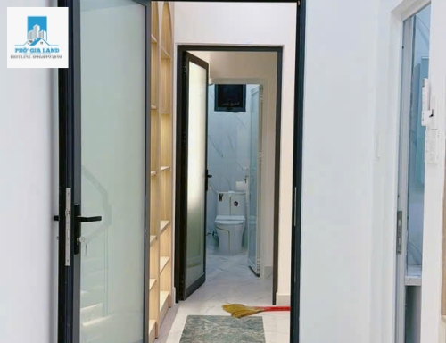NHÀ 3 TẦNG - HẺM XE HƠI TỚI NƠI - HUỲNH TẤN PHÁT - QUẬN 7 . 