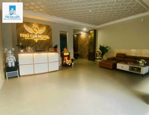 BÁN KHÁCH SẠN ĐẸP NGUYỄN LƯƠNG BẰNG , P. PHÚ MỸ , QUẬN 7 .