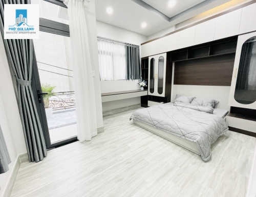 BÁN NHÀ HUỲNH TẤN PHÁT PHÚ THUẬN Q7 HẼM XE GẦN MẶT TIỀN PHÚ 