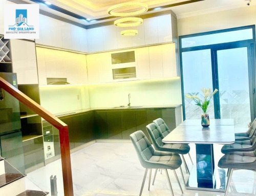 NHÀ ĐẸP 4 TẦNG - VIEW SÔNG - NỘI THẤT CAO CẤP - NG LƯƠNG BẰNG - QUẬN 7