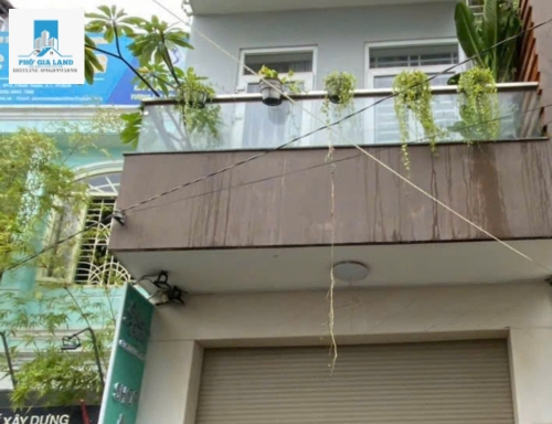 NHÀ 3 TẦNG LÝ PHỤC MAN, P. BÌNH THUẬN, QUẬN 7 .