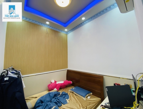 BÁN NHÀ PHẠM HỮU LẦU PHÚ MỸ QUẬN 