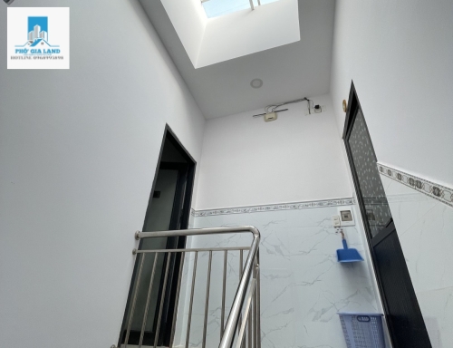 BÁN NHÀ HUỲNH TẤN PHÁT TÂN THUÂN TÂY QUẬN 