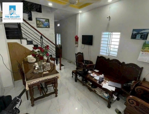 BÁN NHÀ MT HẺM TRẦN XUÂN SOẠN, QUẬN 7.