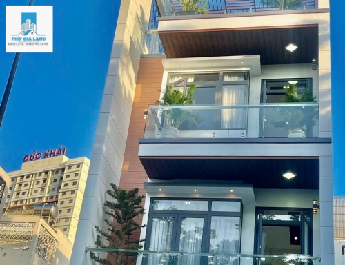 NHÀ ĐẸP 4 TẦNG - VIEW SÔNG - NỘI THẤT CAO CẤP - NG LƯƠNG BẰNG - QUẬN 7