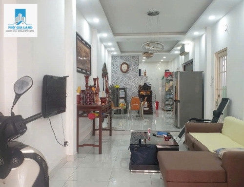 NHÀ 3 TẦNG MẶT TIỀN ĐƯỜNG HUỲNH TẤN PHÁT - NHÀ BÈ .