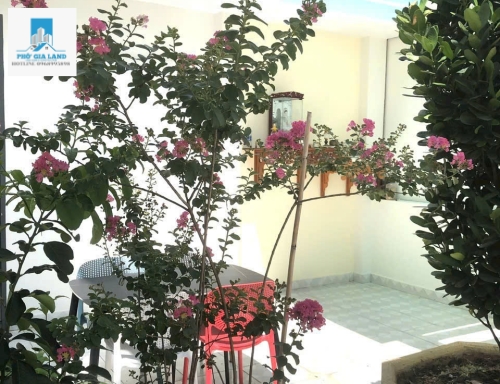 BÁN NHÀ 3 TẦNG HẺM XE HƠI , NGUYỄN THỊ THẬP , QUẬN 7 .