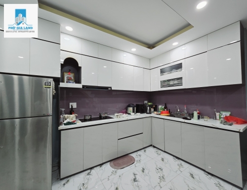 QUẬN 7 - NHÀ ĐẸP KTS THIẾT KẾ - SAU LƯNG BỘ CÔNG AN, GẦN CẦU PHÚ MỸ - 51M2 (5x10.5) - 3 TẦNG - SỔ VUÔNG, 5 T.Ỷ 7. 