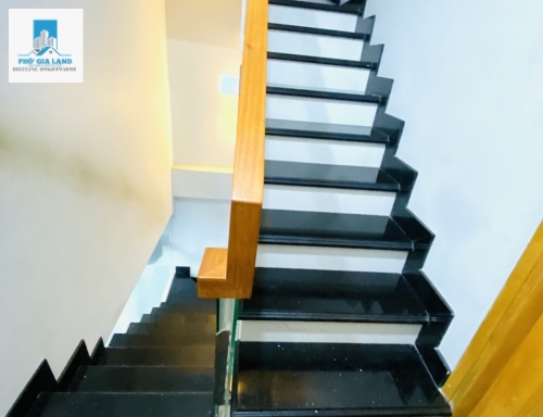 NHÀ PHỐ XINH XẮN HUỲNH TẤN PHÁT PHÚ THUẬN QUẬN 