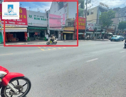  NHÀ 3 TẦNG MẶT TIỀN ĐƯỜNG HUỲNH TẤN PHÁT - GẦN NGÃ 4 NGUYỄN THỊ THẬP - QUẬN 7 .