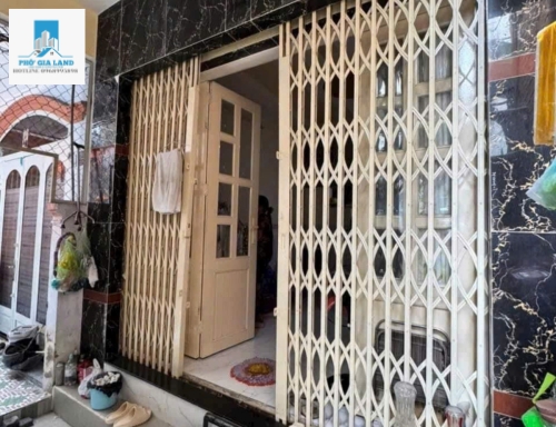  NHÀ HẺM ĐƯỜNG TRẦN XUÂN SOẠN , P. TÂN HƯNG , QUẬN 7