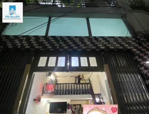 NHÀ 3 TẦNG TRẦN XUÂN SOẠN - QUẬN 7 - 28M2 - HOÀN CÔNG ĐỦ - CHỈ 4 ĐỒNG.