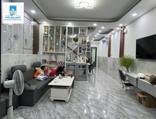 Nhà hẻm 76 Dương Cát Lợi. Kho A Nhà Bè ( cách Q7 chỉ 1 cây cầu )
