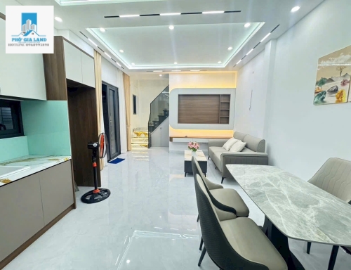  BÁN NHÀ SỔ HỒNG RIÊNG – KHU BỘ CÔNG AN 📍 GÓC 2 MẶT TIỀN – HẺM 3M NGUYỄN VĂN QUỲ, QUẬN 7