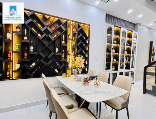 🏡 CHÍNH CHỦ BÁN NHÀ QUẬN 7 – HẺM XE HƠI 4 CHỖ