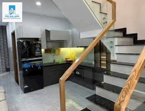 QUẬN 7: 🏡 NHÀ GẦN LOTTE MART – KẾ BÊN CHỢ TÂN QUY – CÓ PHÒNG NGỦ DƯỚI TRỆT