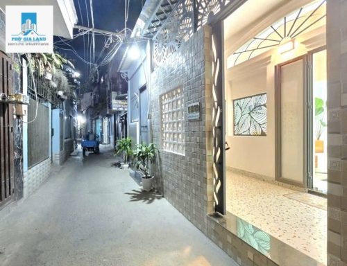 📍 Phú Thuận, Q7 – 🔥 GIẢM MẠNH 300TR – 💎 Căn góc hẻm thông Chợ Phú Thuận. Full nội thất