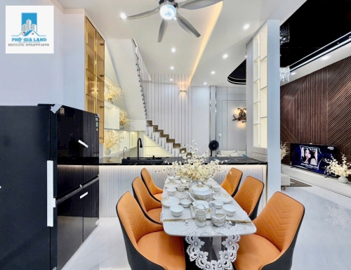 Huynh tấn phát , thị trấn nhà bè 