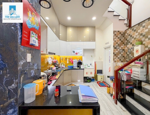 🏡 NHÀ MỚI ĐẸP GÓC 2 MẶT TIỀN – HUỲNH TẤN PHÁT, QUẬN 7