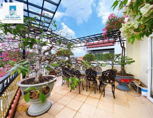 TT NHÀ BÈ🔥 NHÀ PHỐ CĂN GÓC 2 MẶT THOÁNG – HỒ CÁ KOI – HẺM Ô TÔ 6M