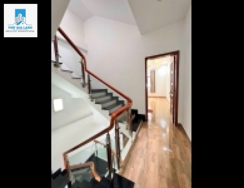 CHO THUÊ NHÀ NGUYÊN CĂN FULL NỘI THẤT QUẬN 7