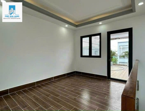 Bán Nhà Phố Hiện Đại KDC Nội Bộ Vị Trí Đẹp Cách Huỳnh Tấn Phát 100m 