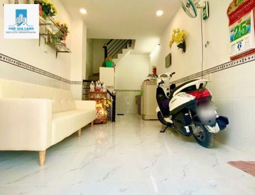 BÁN NHÀ, Hẻm xe hơi-Ngay chợ Phú Xuân