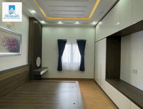 BÁN NHÀ PHỐ HIỆN ĐẠI _ 1979 HUỲNH TẤN PHÁT_TT . NHÀ BÈ