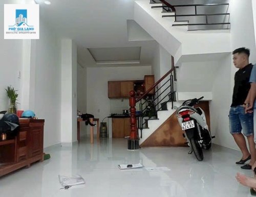 Bán Nhà Đồng sở hữu 4 căn hẻm xe hơi Nguyễn Bình. Cách đường chính 20m