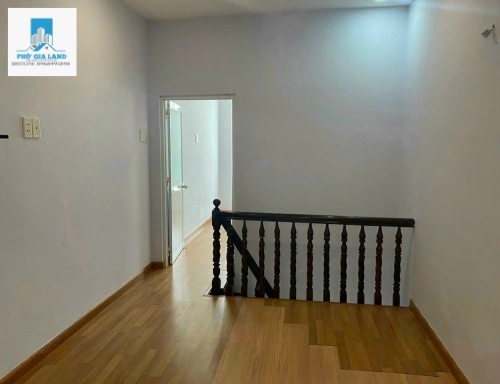 Bán gấp nhà SHR hẻm 60 lâm văn bền, sau lưng trường THPT Nguyễn Hữu Thọ p Tân kiểng Quận 7.