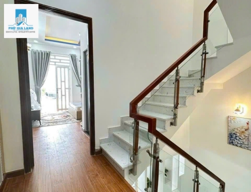 BÁN NHÀ MỚI ĐẸP MẶT TIỀN ĐƯỜNG ĐƯỜNG CÁT LỢI, THỊ TRẤN NHÀ BÈ - GIÁP RANH Q7 - FULL NỘI THẤT CAO CẤP.