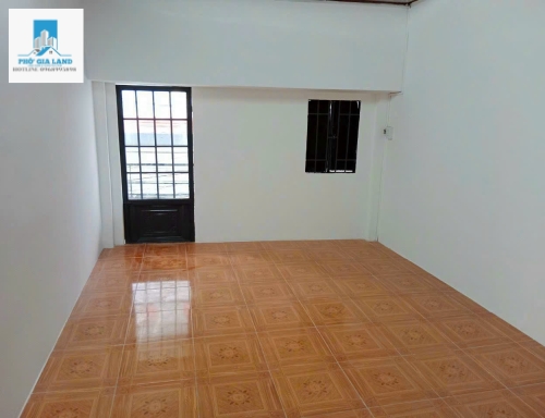  Nhà trệt, 1 lầu SHR hẻm 861 Trần Xuân Soạn, p. Tân Hưng, quận 7. Giá: 2,2 tỷ TL