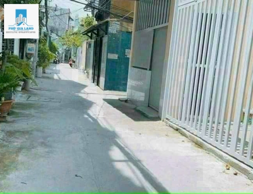 Nhà hẻm xe hơi, hẻm 17 Dương Cát Lợi, Thị trấn Nhà bè. 