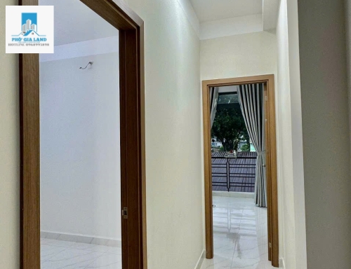 Khu dân cư hiện hữu, yên tĩnh, an ninh, dân trí cao, thân thiện, ngay trung tâm Q7, cách trung tâm Q1 03km, dễ dàng di chuyển sang các quận khác.