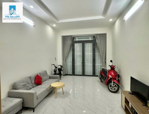 Khu dân cư hiện hữu, yên tĩnh, an ninh, dân trí cao, thân thiện, ngay trung tâm Q7, cách trung tâm Q1 03km, dễ dàng di chuyển sang các quận khác.