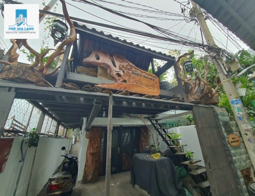 BÁN NHÀ GỖ CỔ KÍN - THIẾT KẾ KIỂU HOMESTAY ( 5 phòng) SỔ HỒNG RIÊNG - THỊ TRẤN NHÀ BÈ 