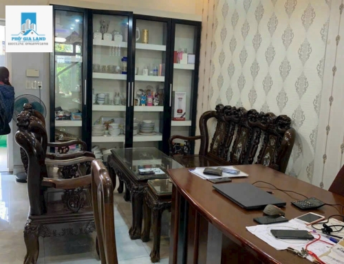 NHÀ SÂN VƯỜN- KDC SAVIMEX P.PHÚ THUẬN QUẬN 7 - GẦN CHỢ PHÚ THUẬN.
