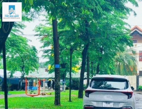 NHÀ MẶT TIỀN ĐƯỜNG NHỰA XE HƠI - GẦN CHỢ TÂN MỸ - LIỀN KỀ PHÚ MỸ HƯNG - Q7