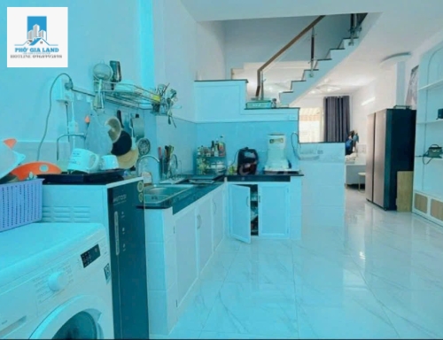 BÁN NHÀ HẺM 1982 HẺM 3 GÁC HUỲNH TẤN PHÁT THỊ TRẤN NHÀ BÈ .  GIÁ 3 tỷ 450tr TL 