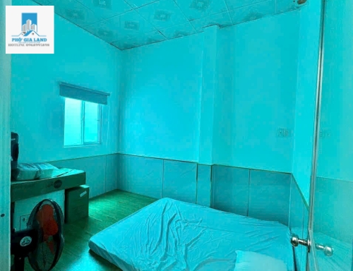 BÁN NHÀ HẺM 1982 HẺM 3 GÁC HUỲNH TẤN PHÁT THỊ TRẤN NHÀ BÈ .  GIÁ 3 tỷ 450tr TL 