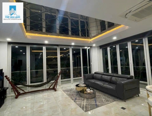  Bán biệt thự Tấn Trường, P Phú Thuận, Q7.