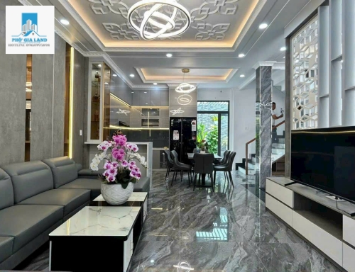 Nhà đẹp như hình, Phú Xuân Nhà Bè, full nội thất.
