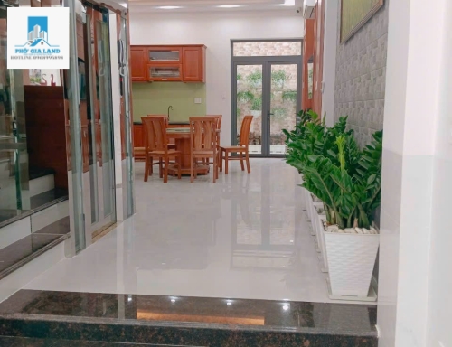 BÁN NHÀ ĐƯỜNG D1, đường rộng 20m. KDC Phú Mỹ- Phường Phú Mỹ-Q.7