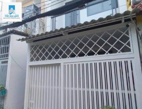 Bán nhà sổ hồng riêng ngay thị trấn nhà bè