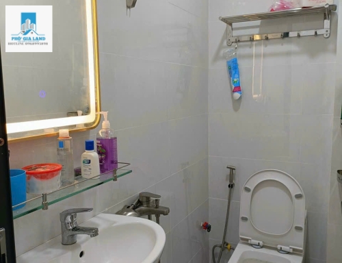 Bán nhà sổ hồng riêng ngay thị trấn nhà bè