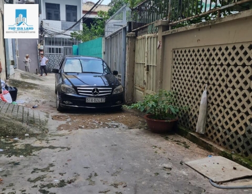 NHÀ SỔ HỒNG RIÊNG - XE 🚗 HƠI - NGUYỄN THỊ THẬP - QUẬN 7 .