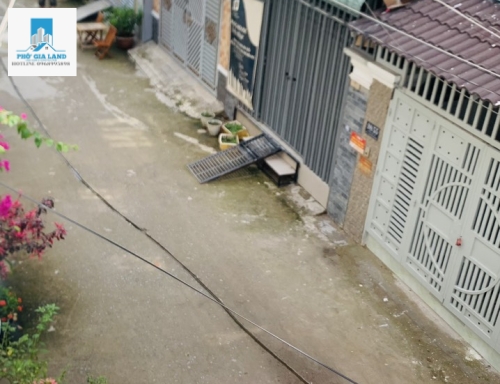 Bán nhà 3 lầuxe hơi ngủ trong nhà. Nhà mới 99%.  Hẻm 98 đường dương cát lợi, thị trân nhà bè