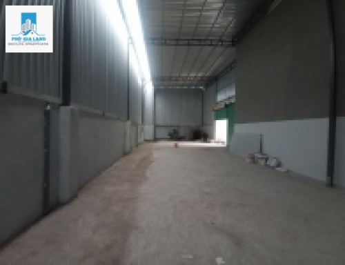 CHO THUÊ  KHO 200m2  MẶT TIỀN ĐƯỜNG  ĐÀO TRÍ NỐI DÀI RA TRẦN TRỌNG CUNG 
